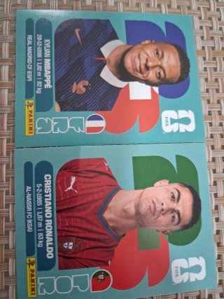 Cromos Cristiano y Mbappe