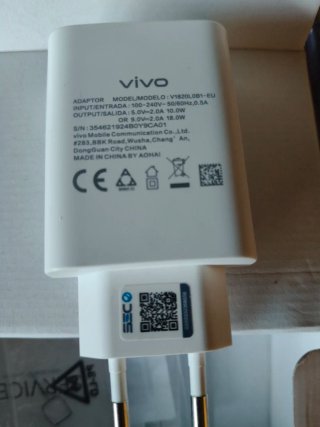 Telefono Alcatel del 2019. Ottime condizioni.