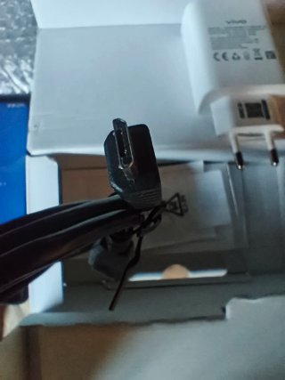 Telefono Alcatel del 2019. Ottime condizioni.