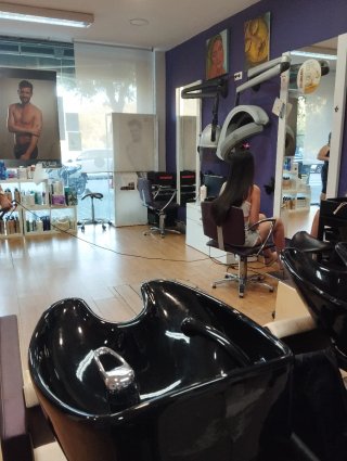 Traspaso Peluquería Completa