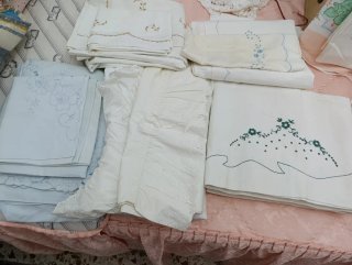 Lote de sabanas antiguas bordadas