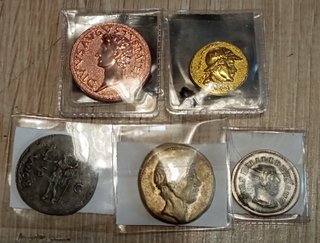 #1903 – REPLICA. Cinque monete Romane-Celtiche