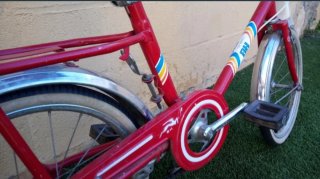 Bicicleta BH infantil clásica roja