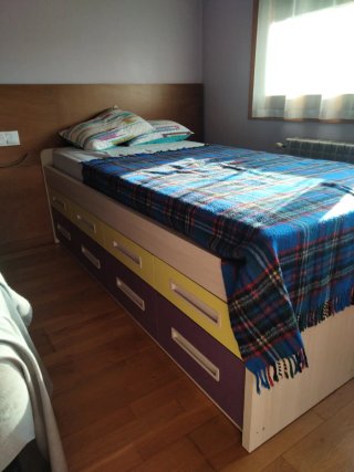 Colchón y mueble de cama 90x180