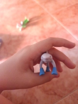 Piccoli pupazzi duri