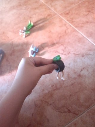 Piccoli pupazzi duri