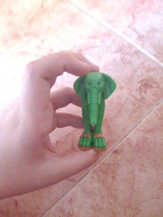 Piccoli pupazzi duri