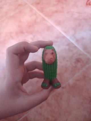 Piccoli pupazzi duri