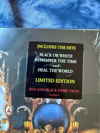 Dangerous vinilo rojo