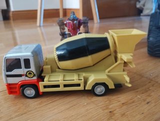 Set de Juguetes: Coche, Moto y Tractor
