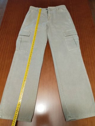 Pantalón cargo beige mujer