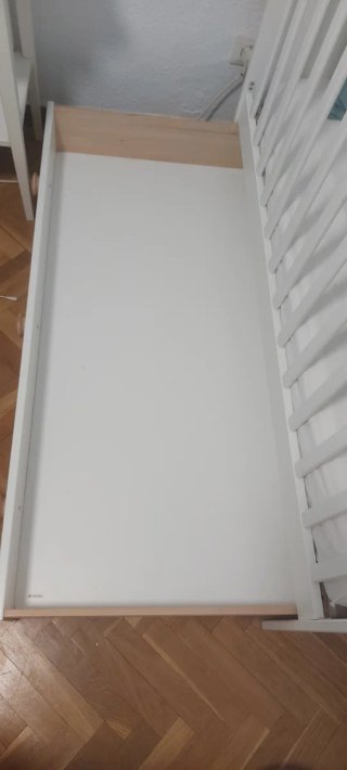 Cuna con cajón,incluye colchón