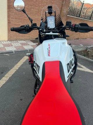 Ducati Desert X Rally 2024 - Como Nueva