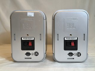 Pareja Altavoces JBL Control One Plata