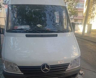 Mercedes-Benz eSprinter 2004