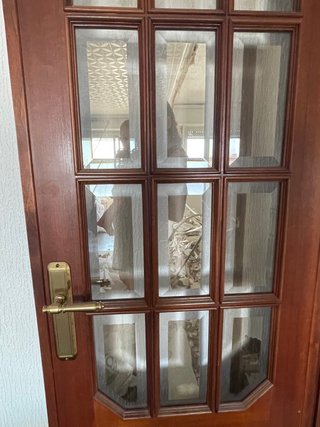 5 Puerta de madera con cristal