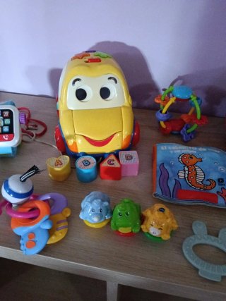 Lote Juguetes Bebé: Pelota, Coche, Teléfono