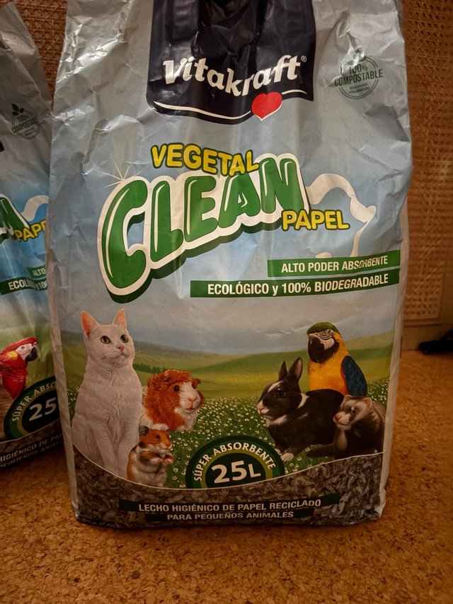 Lecho papel mascotas Vitakraft 25L