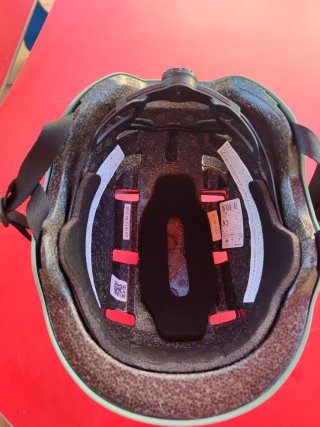Cascos de patinete.