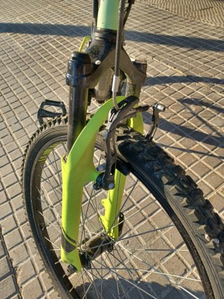 Bicicleta btwin rockrider 500, tamaño de rueda 24"