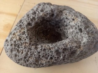 Vaso in pietra lavica naturale