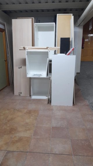 Muebles de cocina madera y cristal