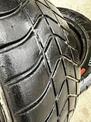 Neumáticos Slick 15 MRF y Cinturato