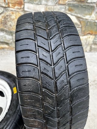 Neumáticos Slick 15 MRF y Cinturato