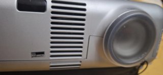 Proiettore NEC  modello VR660K con accessori