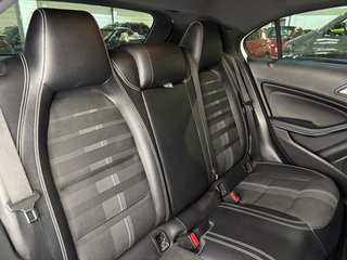 MERCEDES A180 2018 SÓLO 84.000KM REESTRENO