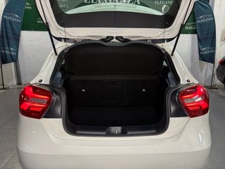 MERCEDES A180 2018 SÓLO 84.000KM REESTRENO