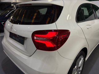 MERCEDES A180 2018 SÓLO 84.000KM REESTRENO