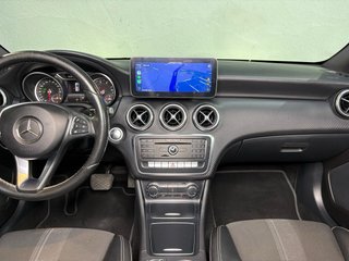 MERCEDES A180 2018 SÓLO 84.000KM REESTRENO