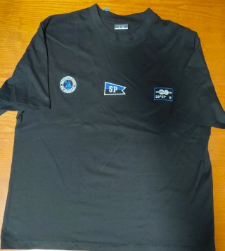 Camiseta negra