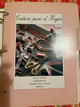 Colección por fascículos con fichas variadas.