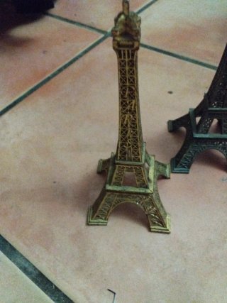 Figura de la Torre Eiffel