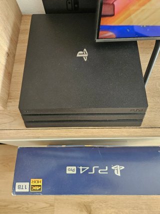 PS4 Pro 1TB Fortnite Edición Limitada