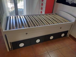 Cama nido con cajones blanca y rosa