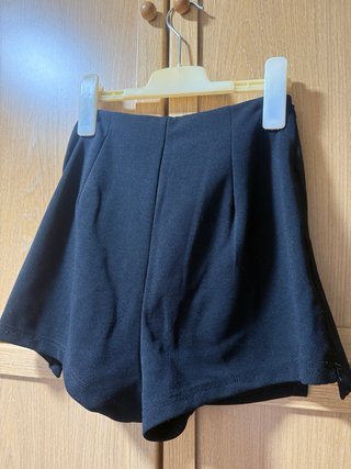 Falda pantalón corta negra