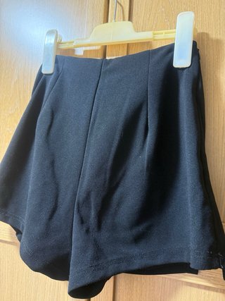 Falda pantalón corta negra