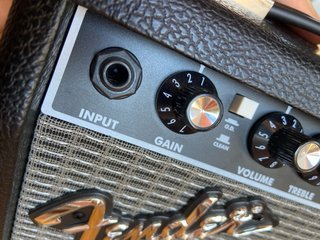 Amplificador Fender Frontman 10G Guitarra