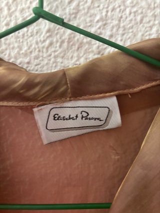 Chaqueta transparente con hombreras