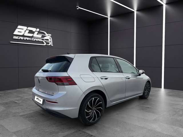 Volkswagen Golf Life 1.0 eTSI 81kW (110CV) DSG