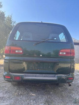 Mitsubishi Space Gear 1998
