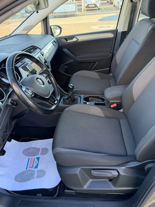 Volkswagen Touran 1.6TDI Business&Navi 5Plazas