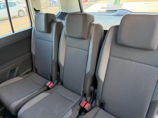 Volkswagen Touran 1.6TDI Business&Navi 5Plazas