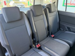 Volkswagen Touran 1.6TDI Business&Navi 5Plazas