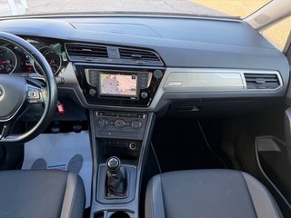 Volkswagen Touran 1.6TDI Business&Navi 5Plazas