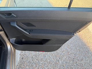 Volkswagen Touran 1.6TDI Business&Navi 5Plazas