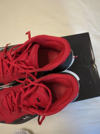 Zapatillas baloncesto niñ@ número 38.5